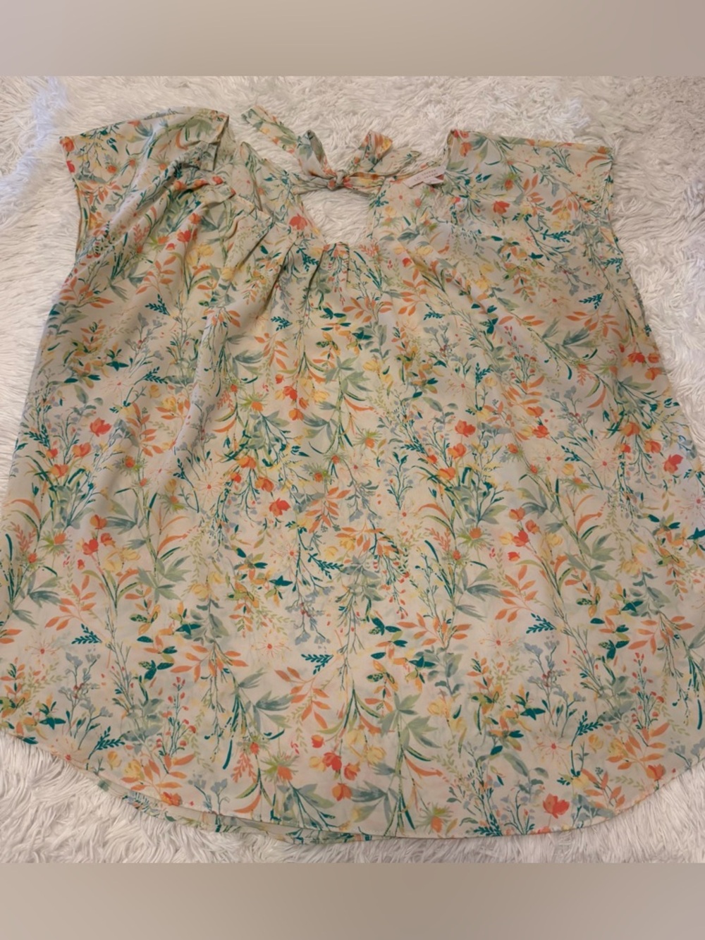 Lauren Conrad Floral Tie-Neck Women's Blouse in Cream and Pastel Floral